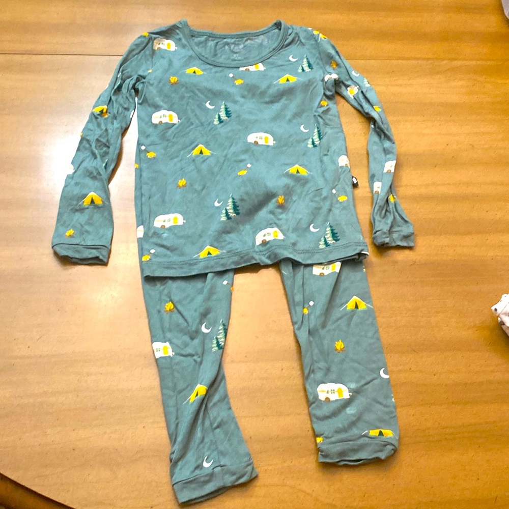 Kyte baby 3T long sleeve camping pajamas